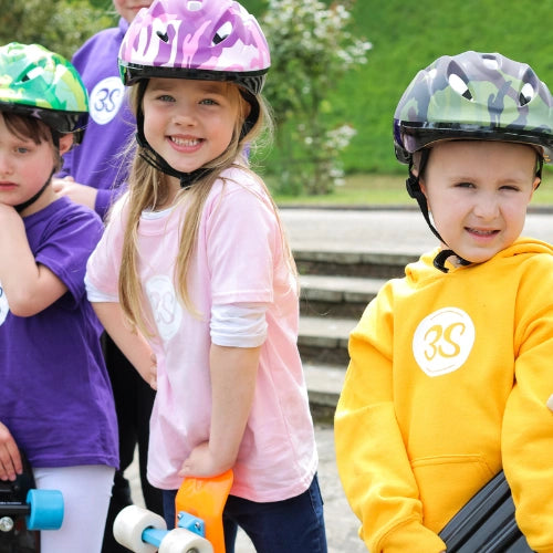 Child with helmet online