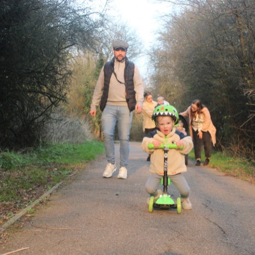 kids child pushing a kids scooter 3style scooter