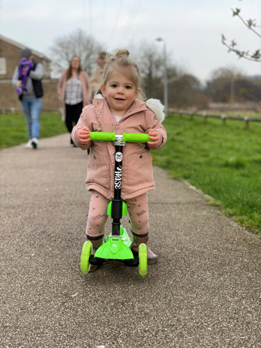 Why the RGS-0 is the Perfect Toddler Scooter for Early Adventures this Winter