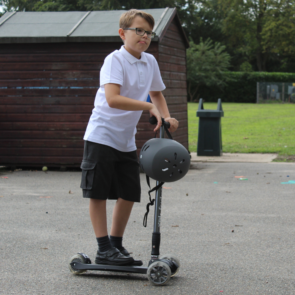 RollerMAX - Black | Scooter Helmet Kids Safety Helmet